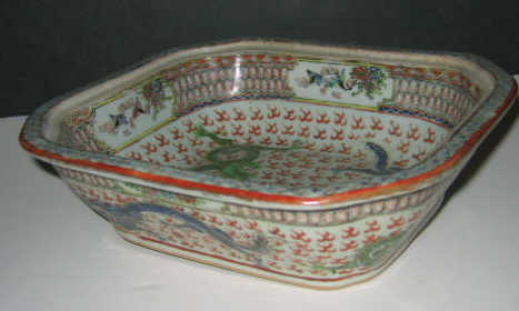 Appraisal: CHINESE EXPORT DISH Rectangular with canted corners with allover floral