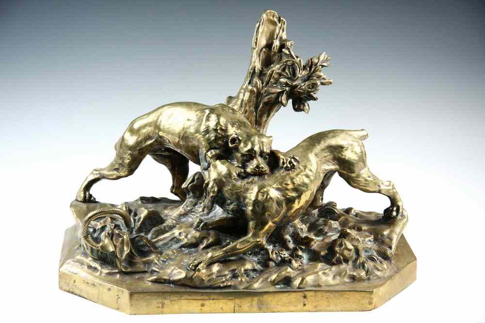 Appraisal: BRONZE SCULPTURE - Victorian Bronze Sculpture of Two Dogs Fighting