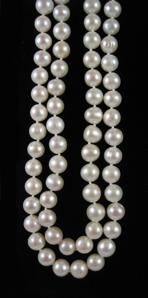 Appraisal: DOUBLE STRAND WHITE PEARL NECKLACE measuring inches in length and