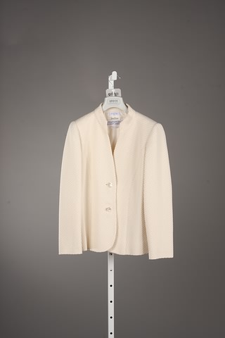 Appraisal: Ripetta cream cotton textured jacket Approx size M Good condition