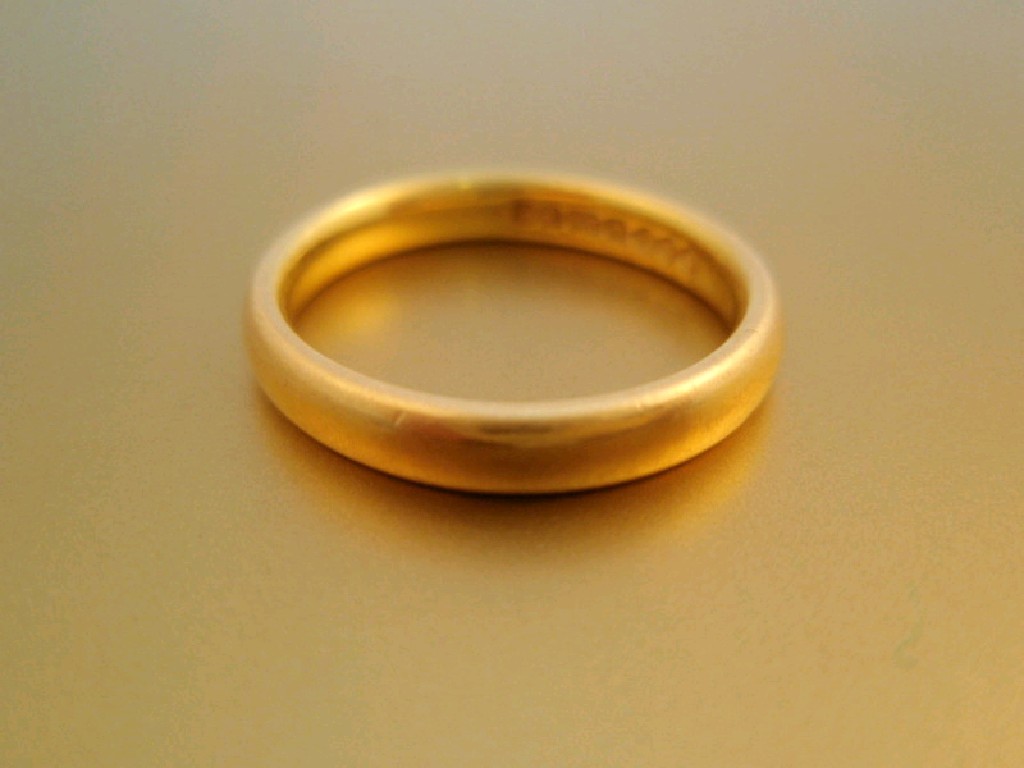 Appraisal: A ct gold wedding band g