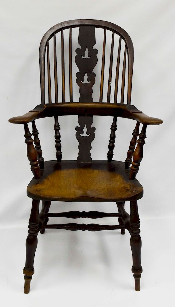 Appraisal: Early Windsor Armchair Early Windsor Armchair Packaging Insurance Handling Shipping