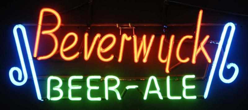 Appraisal: Beverwyck Beer Ale Neon Sign Description s Beverwyck Brewing Company