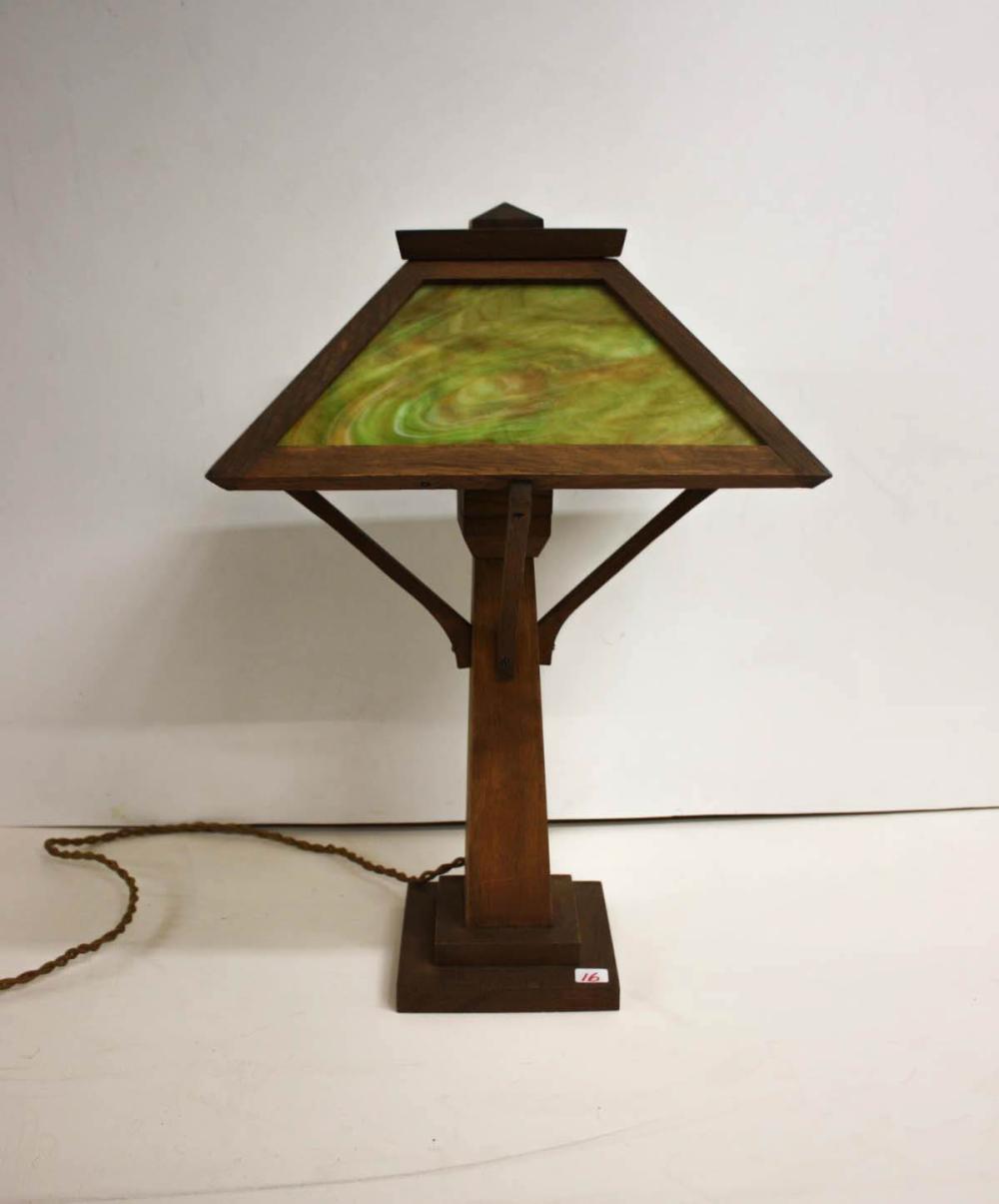 Appraisal: MISSION OAK LIBRARY TABLE LAMP American c having a square