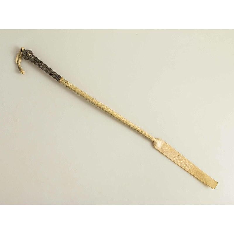 Appraisal: Abercrombie Fitch Riding Crop Abercrombie Fitch silver tipped leather riding