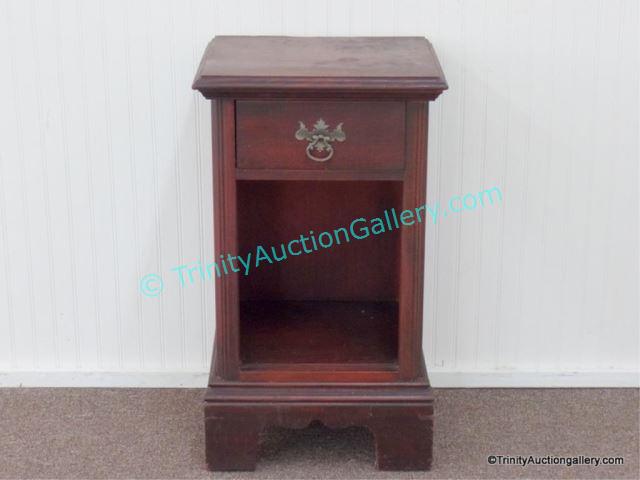 Appraisal: Antique Mahogany Bed Side Night Stand Dates to the early