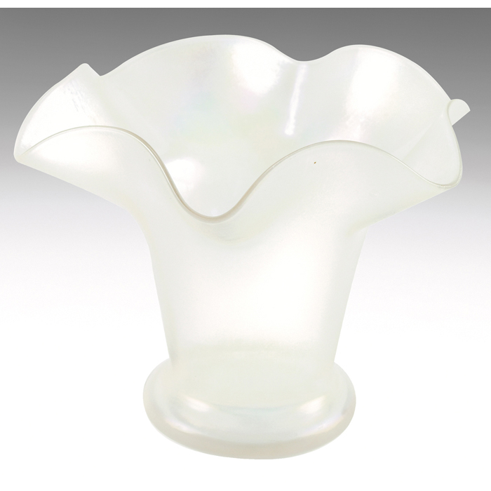 Appraisal: Steuben vase footed form with a ruffled rim in Verre