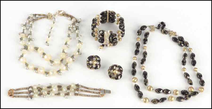 Appraisal: HOBE GLASS AND GOLD TONE BEAD PARURE Comprised of a