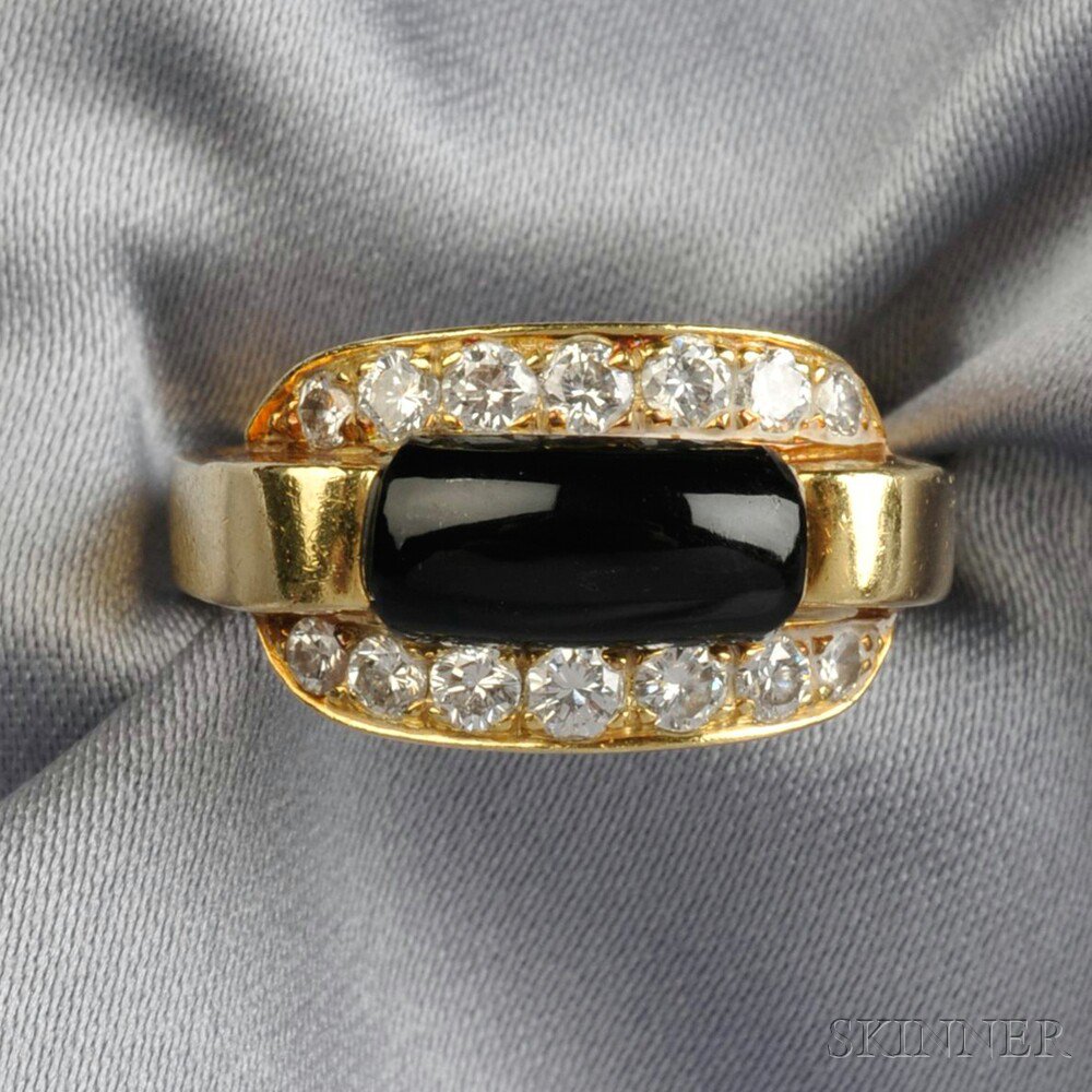 Appraisal: kt Gold Onyx and Diamond Ring set with an onyx