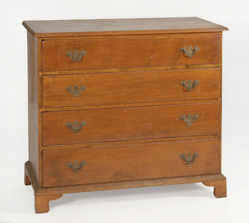 Appraisal: ANTIQUE AMERICAN CHIPPENDALE CHEST th CenturyIn maple with molded top