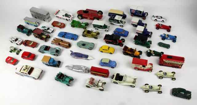 Appraisal: A Dinky Atlantean Bus and sundry unboxed model vehicles