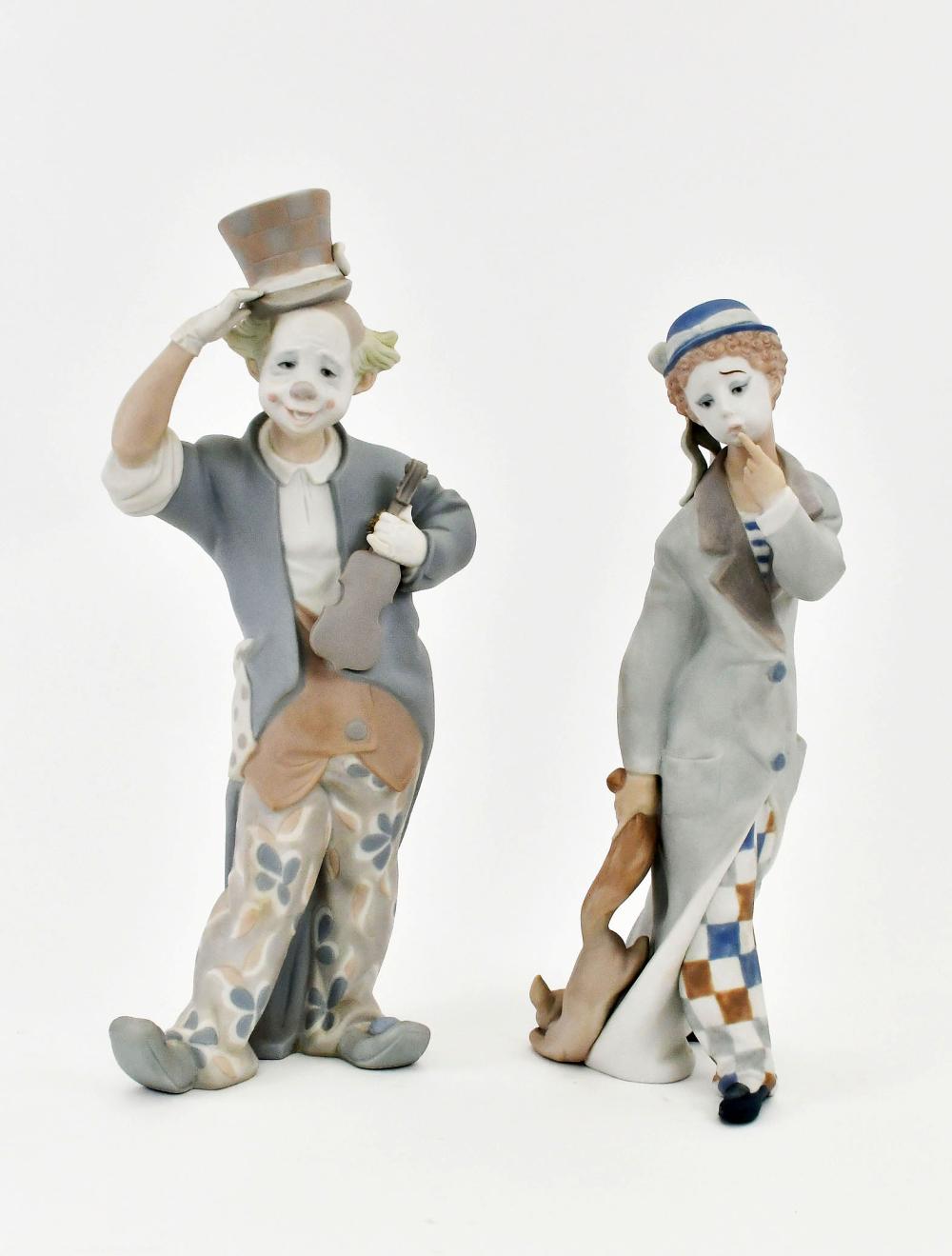 Appraisal: TWO LLADRO PORCELAIN FIGURES OF CLOWNSSigned numbered on the underside