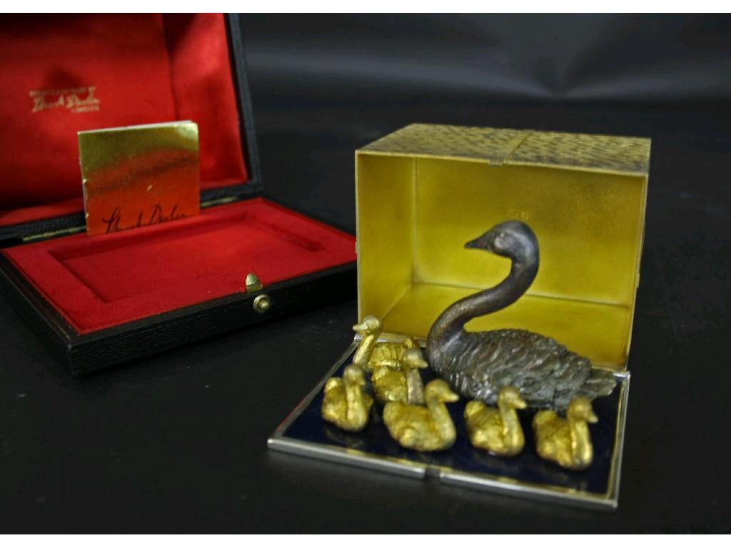 Appraisal: Stuart Devlin silver surprise Christmas box limited edition 'Seven Swans