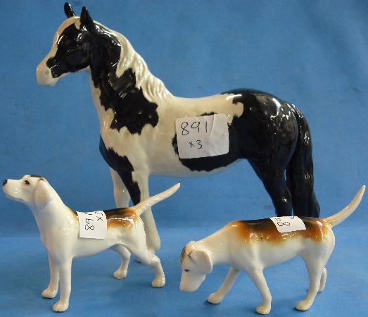 Appraisal: Beswick Piebald Pinto Pony B and Foxhound and Foxhound