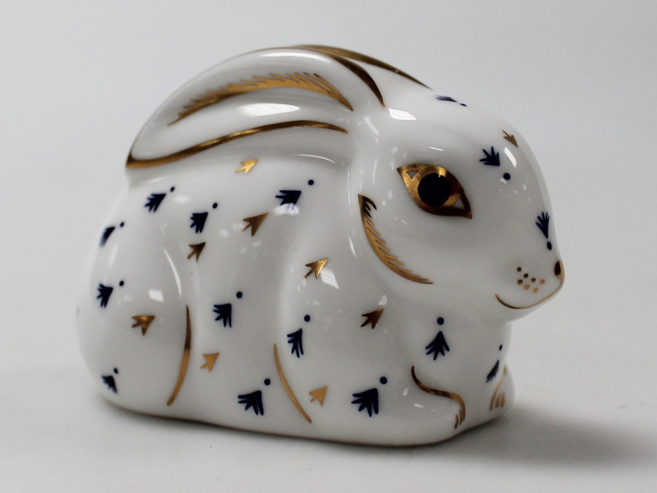 Appraisal: A Royal Crown Derby rabbit paperweight Rabbit picked out in