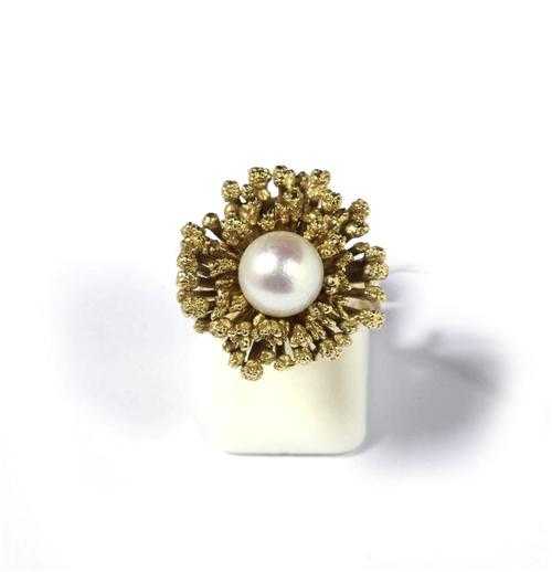 Appraisal: GOLD AND PEARL RING Yellow gold Decorative ring the top