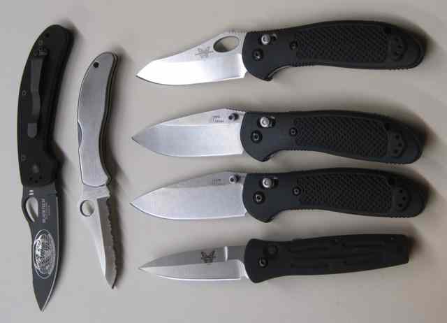 Appraisal: LOT OF EIGHT KNIVES ''Benchmade'' folding QD Scarab Microtech automatic