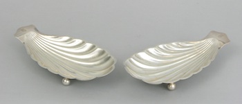 Appraisal: A Pair of Gorham Sterling Silver Shell Bowls American th