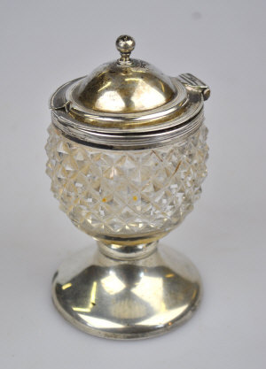 Appraisal: A Georgian hobnail cut glass mustard with silver collar hinged