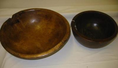 Appraisal: A SYCAMORE DAIRY BOWL with incised line banding th century