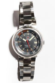 Appraisal: Vintage Roamer Rockshell Mark III Diver Watch Black dial marked