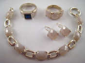 Appraisal: A mixed lot of white metal tests silver jewellery by