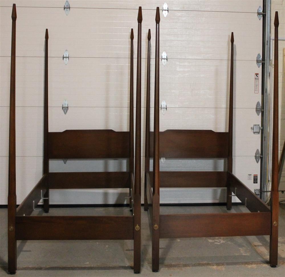 Appraisal: PAIR OF FEDERAL STYLE MAHOGANY PENCIL POST TWIN BEDS each