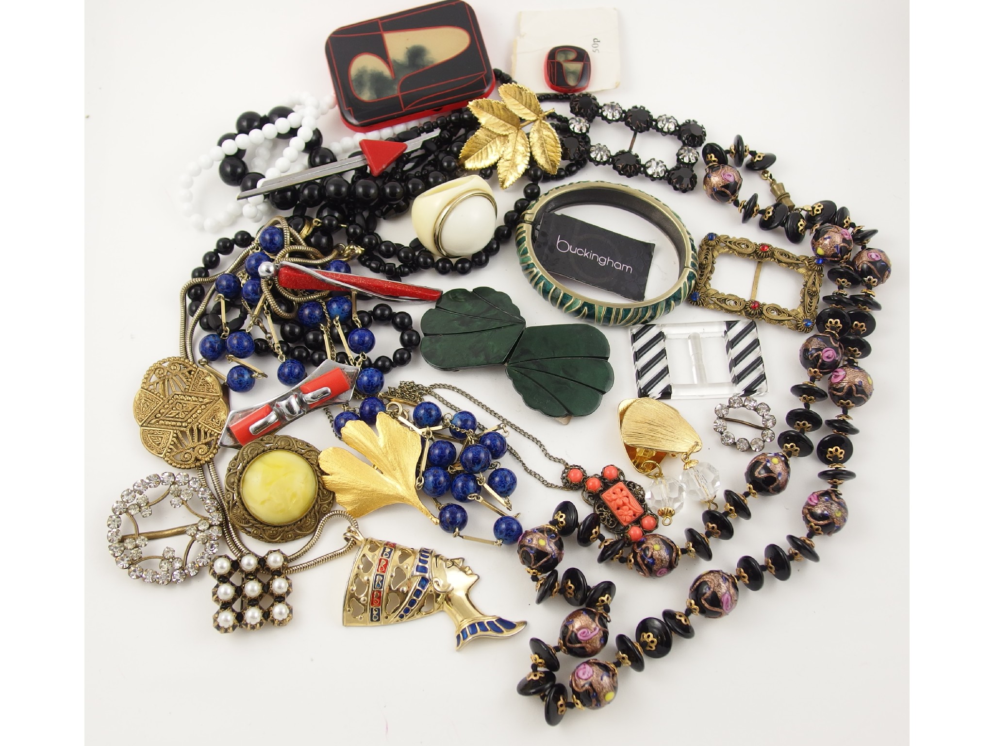 Appraisal: A collection of vintage costume jewellery to include Buckingham Deco