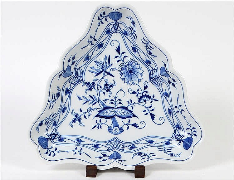 Appraisal: MEISSEN BLUE ONION PORCELAIN TRIANGULAR DISH th Century The underside