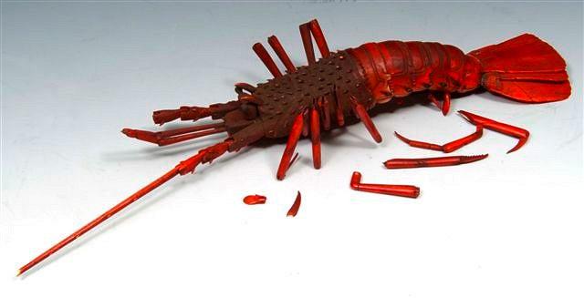 Appraisal: A JAPANESE CARVED IVORY CRAY FISH with flexible joints long