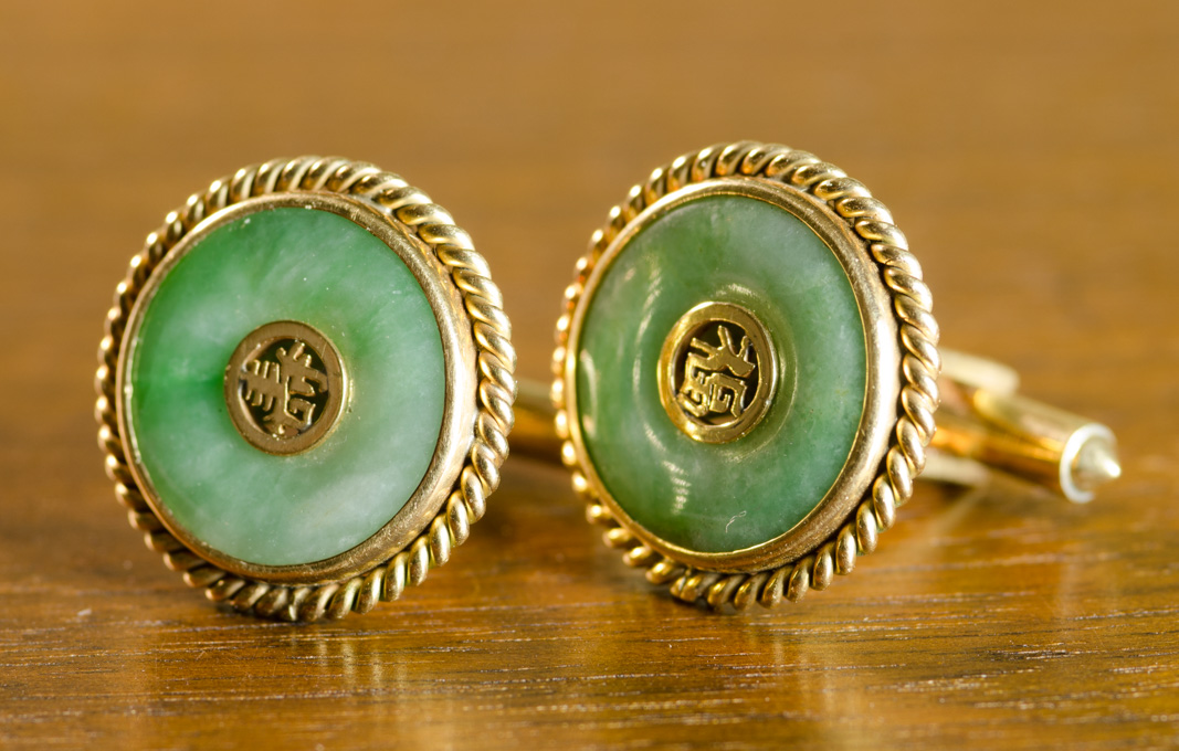 Appraisal: PAIR OF CHINESE JADE CUFFLINKS each k yellow gold with