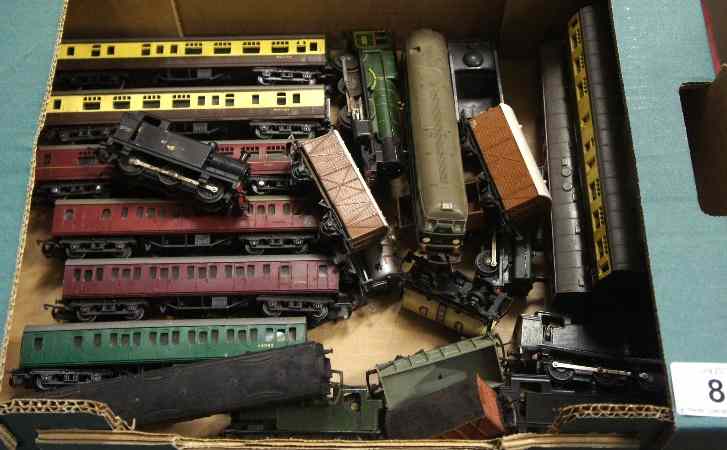 Appraisal: Tray of interesting items consisting Metal and Plastic Vintage Trains