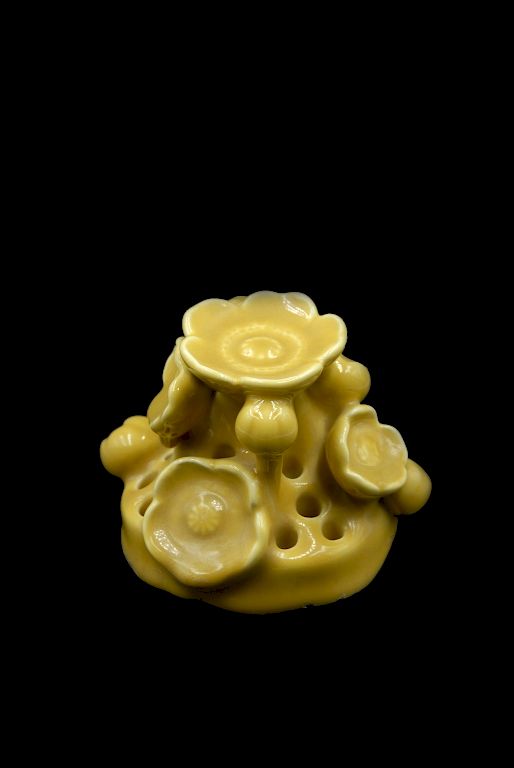 Appraisal: Rookwood Flower Frog Yellow With Multiple Flowers With Approximately Holes