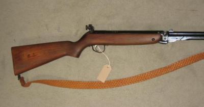 Appraisal: A WEBLEY MARK TARGET AIR RIFLE c calibre with front