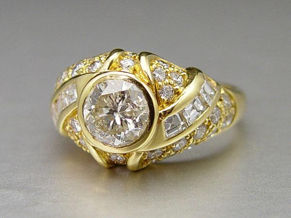 Appraisal: K RING WITH CT CENTER DIAMOND K yellow gold domed