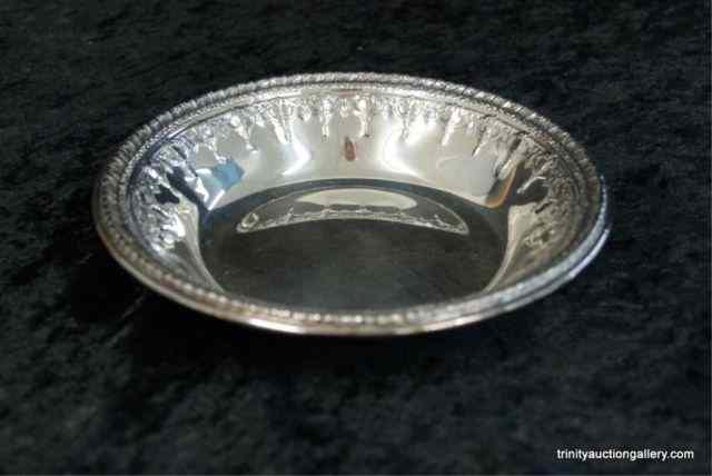 Appraisal: Reed Barton Silverplate '' BowlWith unknown pattern name is a