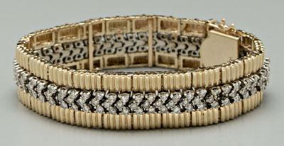 Appraisal: ct diamond gold bracelet round brilliant-cut diamonds total estimated weight