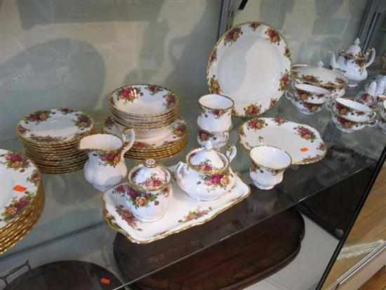 Appraisal: ROYAL ALBERT 'OLD COUNTRY ROSES' PATTERN DINNER WARE INCL TUREEN