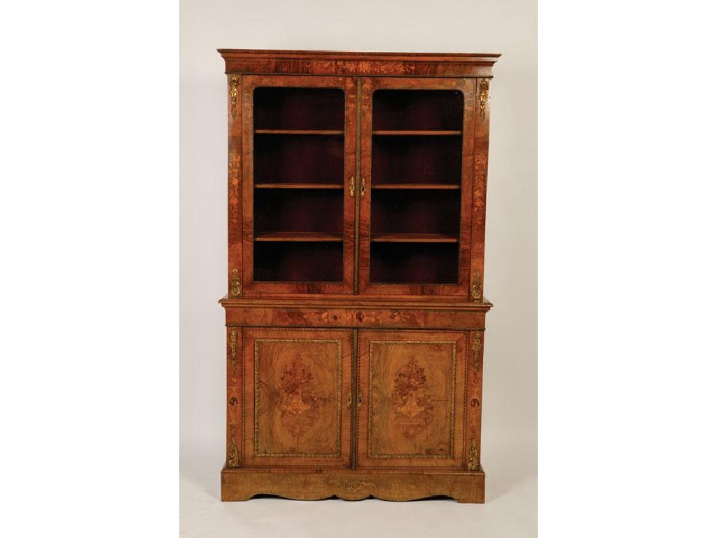 Appraisal: A TH CENTURY DUTCH MARQUETRY CABINET the upper section with