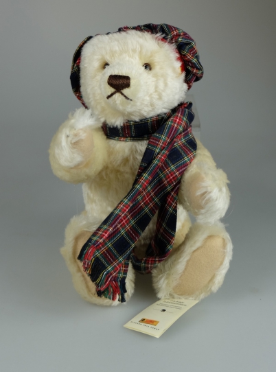 Appraisal: Steiff teddy bear Winter