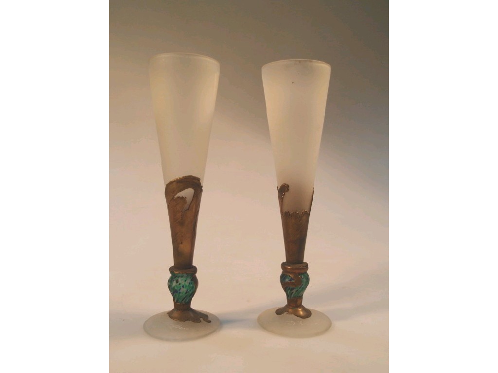 Appraisal: A pair of studio glass flute shaped vases with frosted