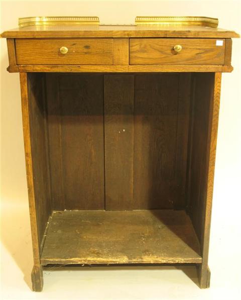 Appraisal: FRENCH OAK LECTURN Late th early th century the rectangular