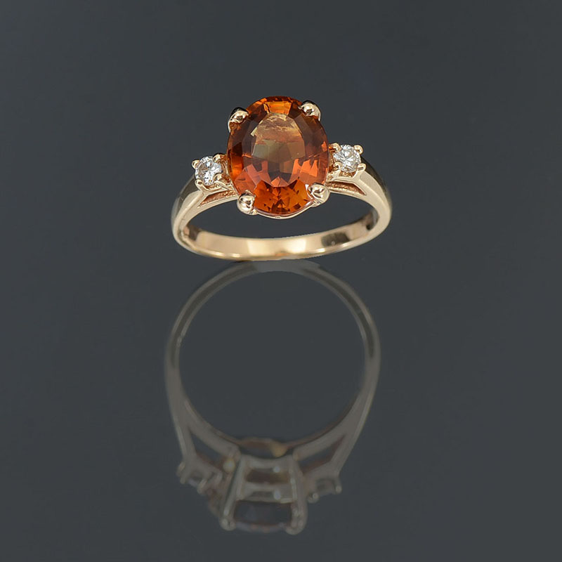 Appraisal: K CT OVAL MADEIRA CITRINE RING Distinctive Madeira citrine stone