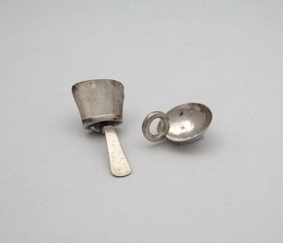 Appraisal: A Victorian silver caddy spoon by George Unite Birmingham circular