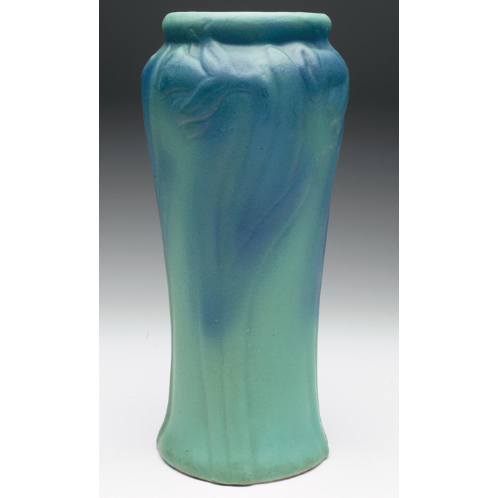 Appraisal: Van Briggle vase c slender and shouldered shape with daffodils