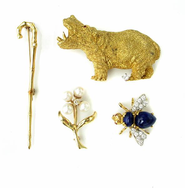 Appraisal: A collection of four diamond gem-set and gold brooches grams