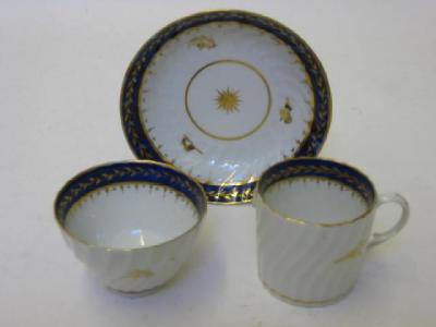 Appraisal: A CHAMBERLAINS PORCELAIN TRIO c of spiral fluted form gilded