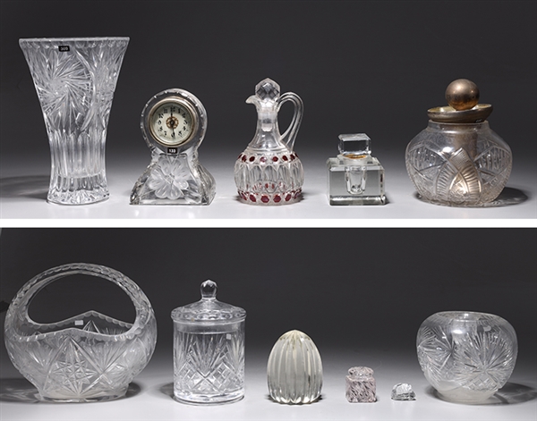 Appraisal: Large group of various glass objects including vases clarets inkwell