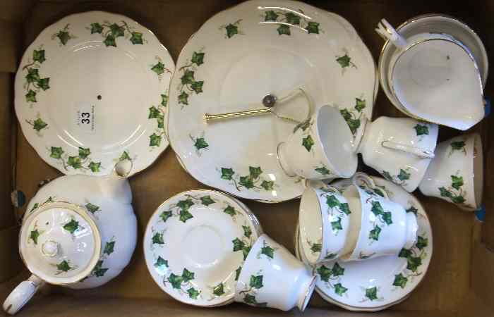 Appraisal: Tray comprising Colclough Ivy Leaf part Dinner and Tea Set