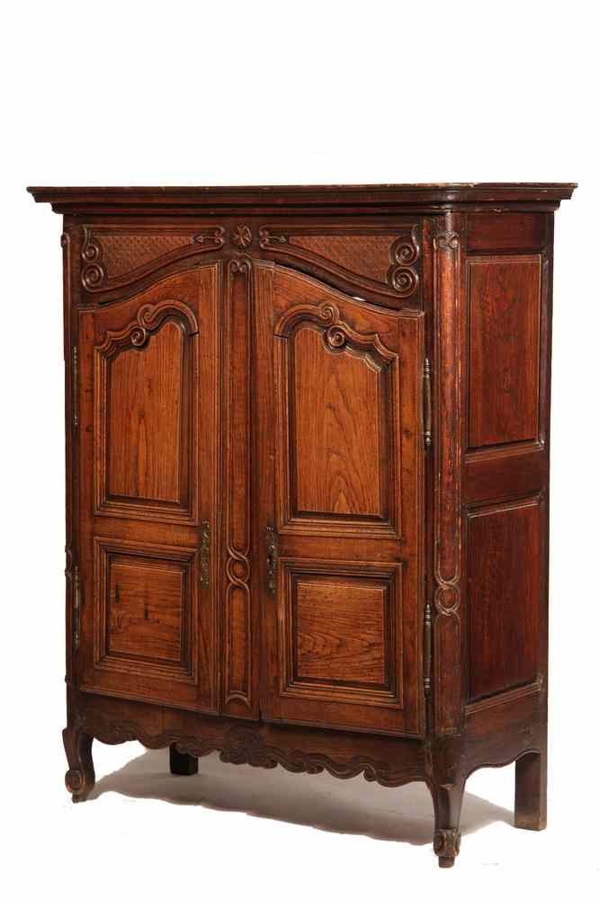 Appraisal: FRENCH LINEN PRESS - th c French Linen Press in